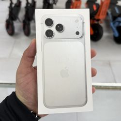 iPhone 17 Pro Max Unlocked 512GB! Finance For $50 Down Payment!!