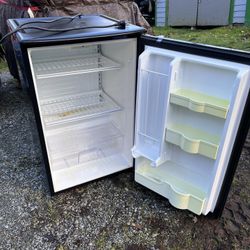 Danby Mini Fridge 