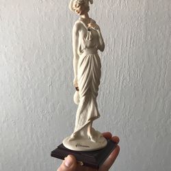 Armani Figures