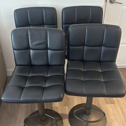 Adjustable bar stools 4x Free