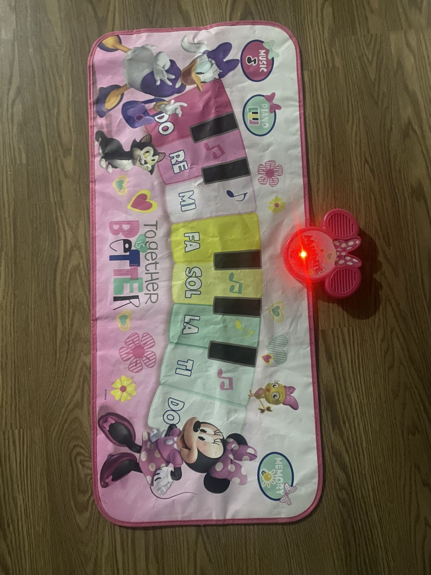 Minnie Mouse Piano Pad
