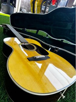 Martin 00028 Refreshed (2025).tag: Martin Guitar Gibson Collings Taylor