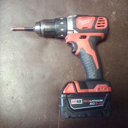 Milwaukee M18 drill and 5.0 battery
