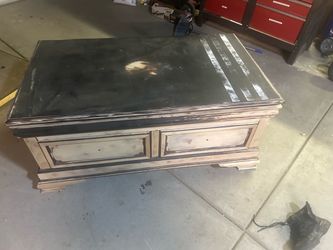Coffee table with a lift top