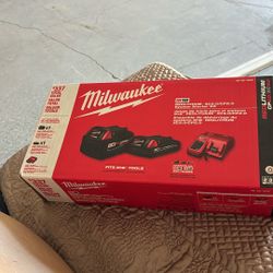 Milwaukee Red LithiumM18 Xc5.0 And Cp2.0  System Starter Kit W Charger 