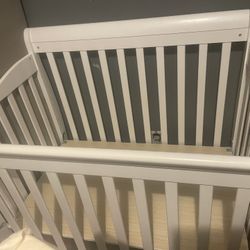 White Mini Crib