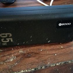 PS000 MAH 65 W External Battery Charger