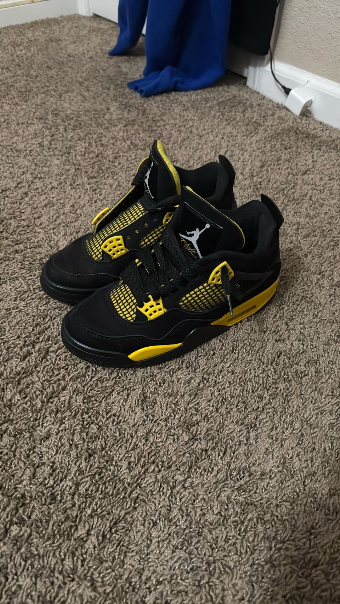 Jordan Thunders 4s