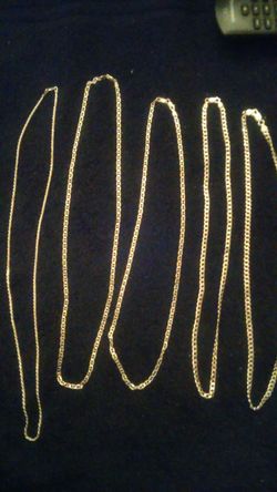 Silver chains difffent sizes and styles all new 22" 24" and 26"