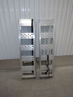 Foldable aluminum atv ramps