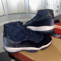 11.5 Wmns Air Jordan 11 Retro 'Midnight Navy Velvet'