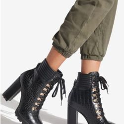 Shoedazzle Military Boots New W Box