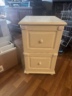 Nightstand 2 Drawer