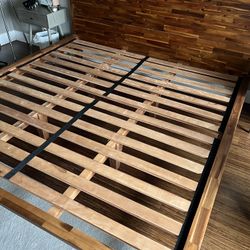 Silk and Snow Wooden Bed Frame with Headboard - Cortado, King