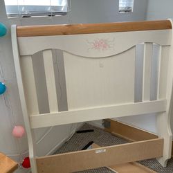 girls twin bed