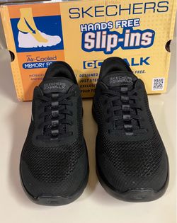 Skechers hands free slip ins