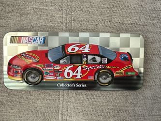 NASCAR Build Your Own Magnetic Race Car Collector Series 2005 Racing w/Tin