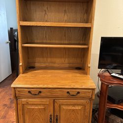 Gorgeous Computer Desk and Bookshelf Hutch