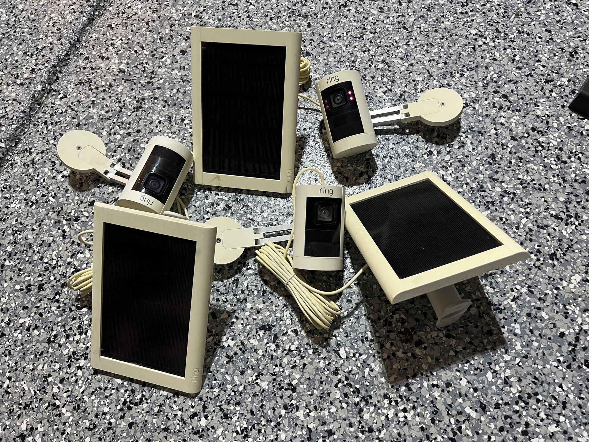 Ring camera With Solar