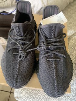 Yeezy 350 V2 Size 9 Condition 9.5/10 $360