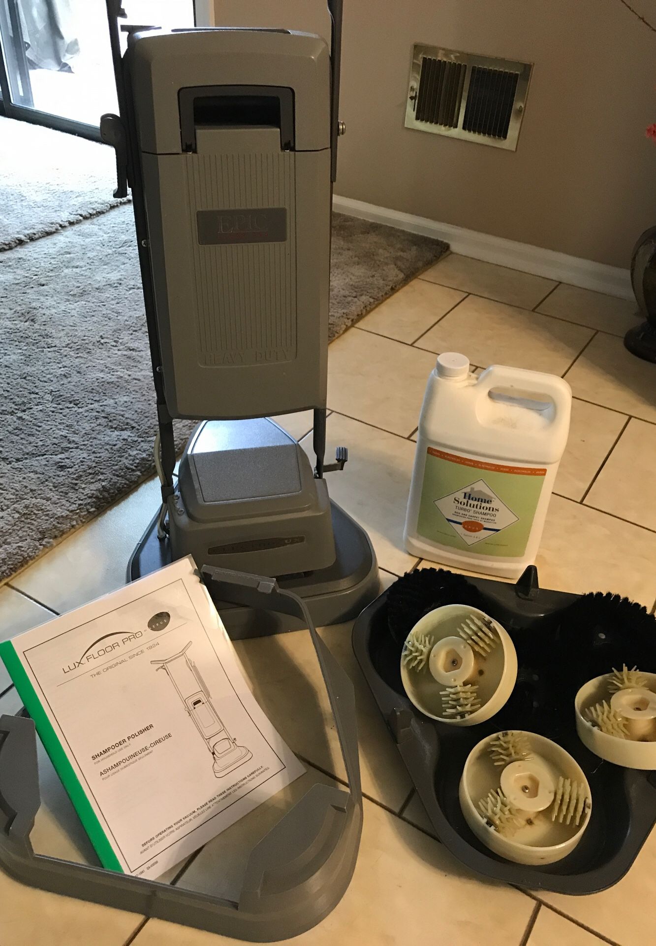 Electrolux Carpet Shampooer & Floor Polisher - + LIGHT USAGE +