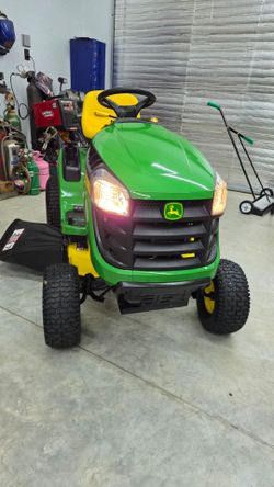 Riding Mower 42" cut 19.5hp john deere