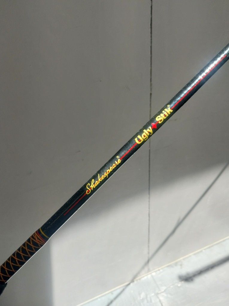Ugly Stik Shakespeare Cheap Fishing Pole Rod
