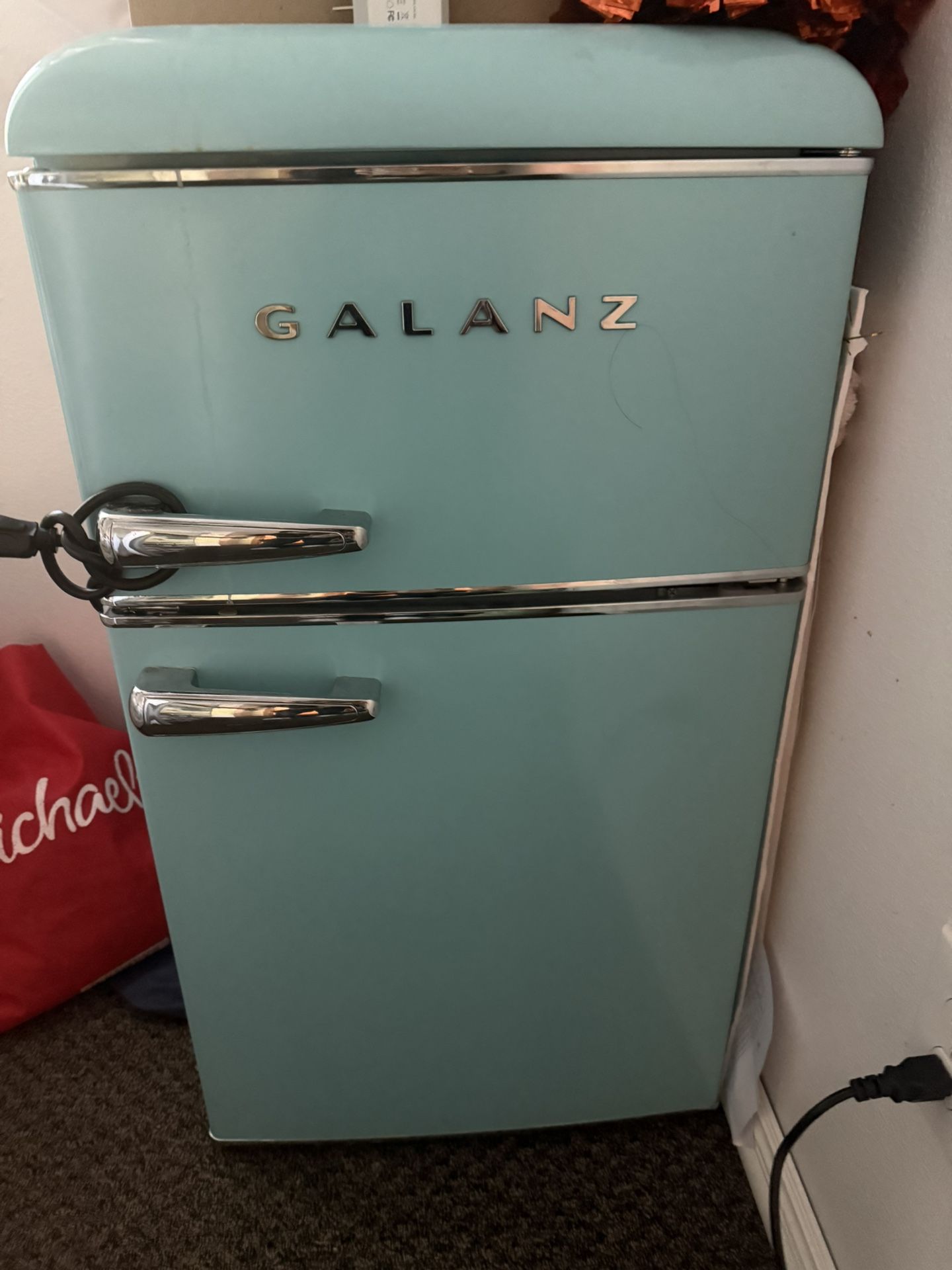Galanz Mini Fridge
