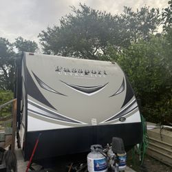 2019 Passport 3220BH