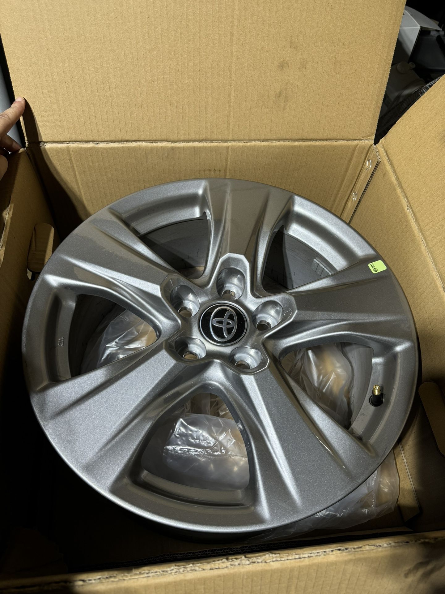 2024 RAV4 Rims “17 for Sale in Woodburn, OR OfferUp