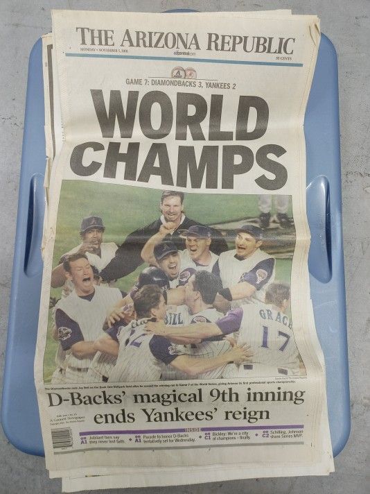 2001 Baseball World Series Championship AZ Diamondbacks vs NY Yankees The AZ Republic (new) newspaper.