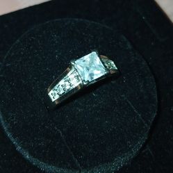 Silver 925 CZ Beautiful Princess Cut Ring