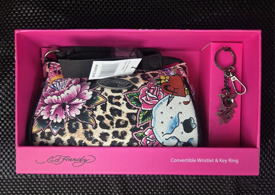 New Ed Hardy Purse With Keychain Leopard Print
