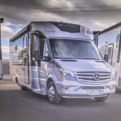 2019 Ultra Brougham 25MB (21,000 Miles) 