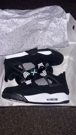 Jordan 4 White thunder