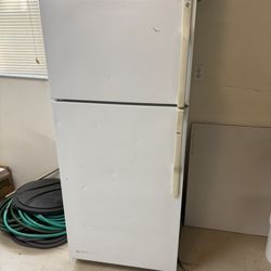 Garage Refrigerator Works Perfectly. 