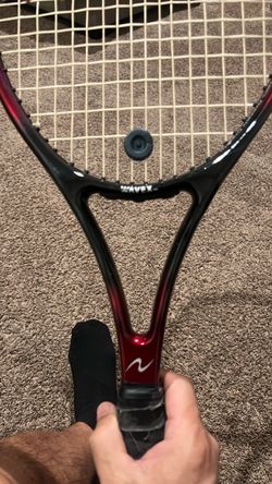 Tennis racket
