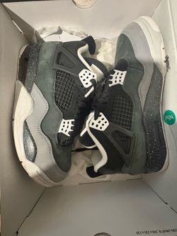 Selling some Air Jordan fours retro Selling some Air Jordan fours retro