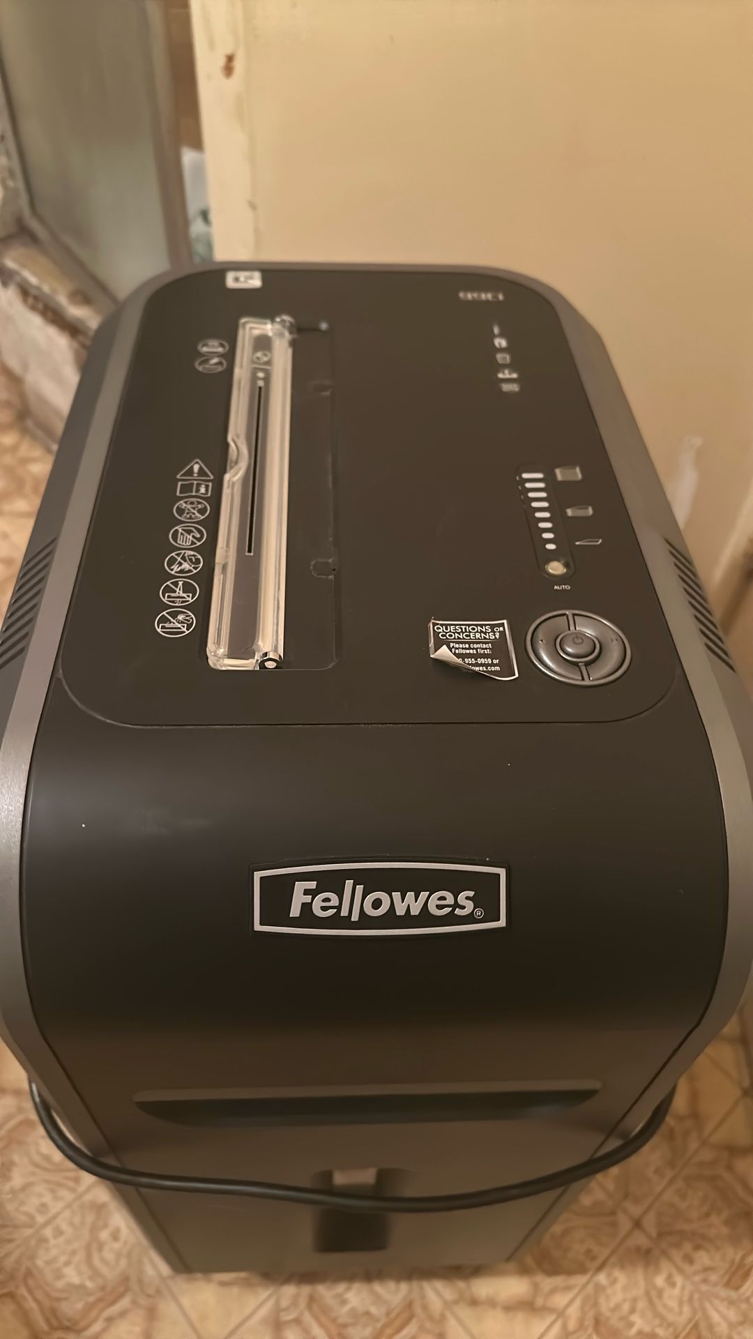 Fellowes Paper Shredder 
