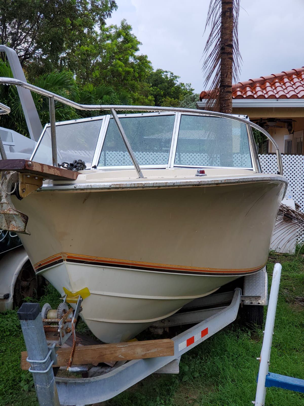 Boat chris craft 21' , 3'' 1984