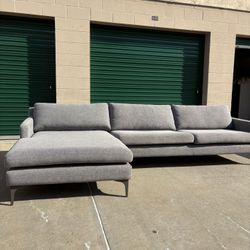 All Modern Sectional Couch 🛻Delivery Available🛻