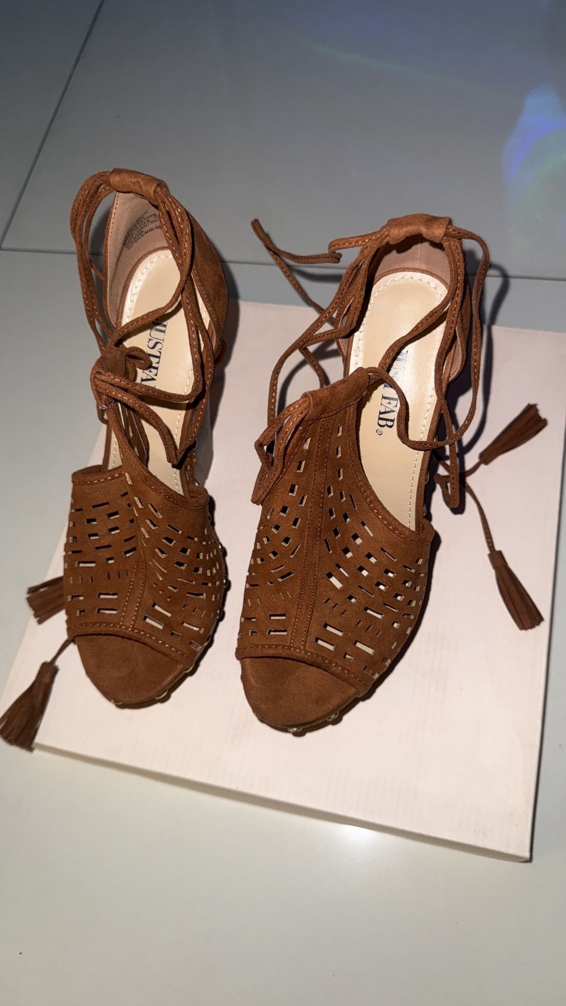 JustFab Elodie Tan Suede Cutout Wedge Sandals – Size 7– Worn Once for a photoshoot!!