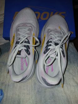 Brooks ghost 17