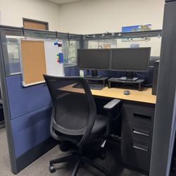 10  Clean-used Office cubicles 