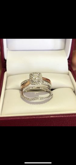 5/8 CT. Diamond Halo engagement ring set in 10K white and rose gold
