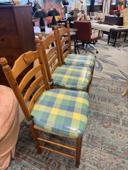 Set of 3 wicker chairs