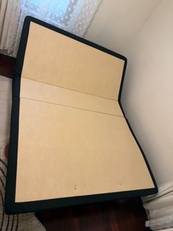 Sleepy’s signature adjustment base queen