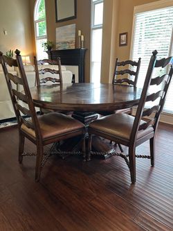Dining Table + 6 chairs