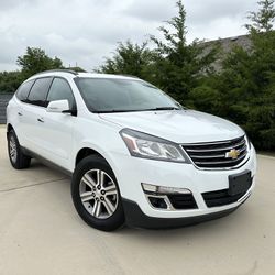 2017 Chevy Traverse LT Low Miles!