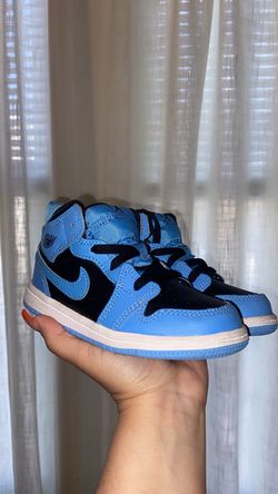 Toddler Sneakers - Size 9C